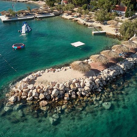 Holiday Park Mandrice Мандре Экстерьер фото