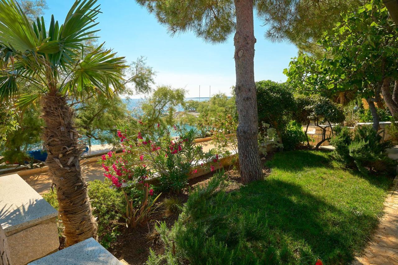 Holiday Park Mandrice Мандре Экстерьер фото