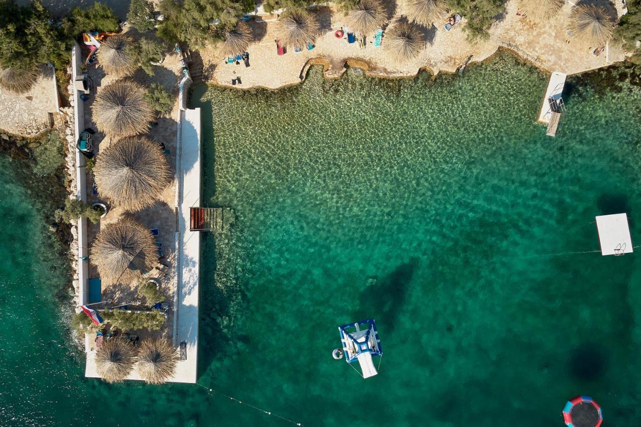 Holiday Park Mandrice Мандре Экстерьер фото