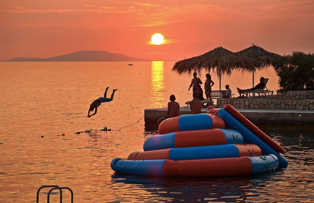 Holiday Park Mandrice Мандре Экстерьер фото